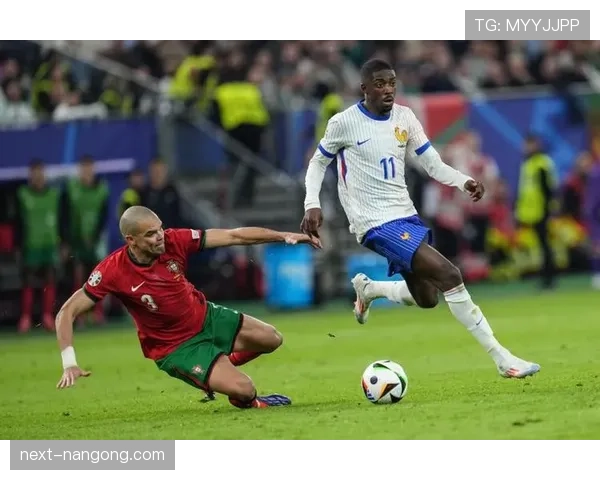 居莱尔与亚马尔新星阶段竞技表现与发展潜力的关键差距解析